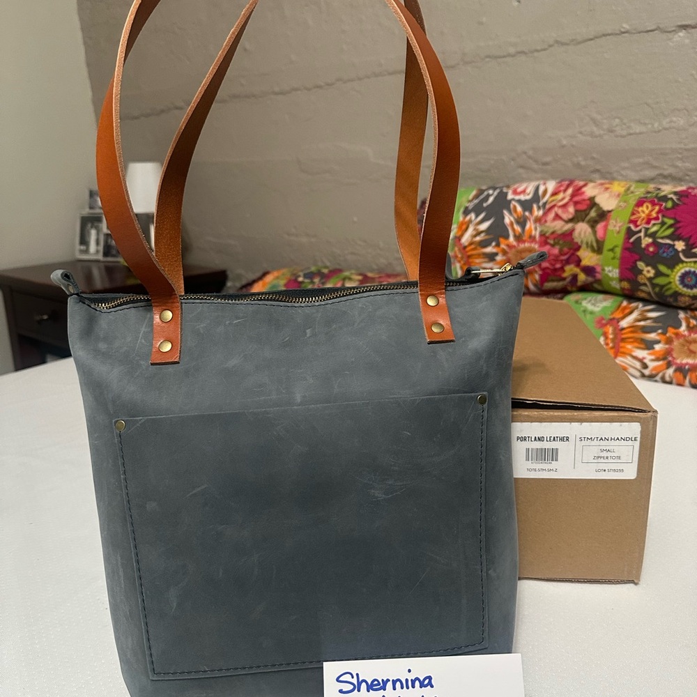 Portland Leather Goods Storm w/ tandles tote (small) BNIB!